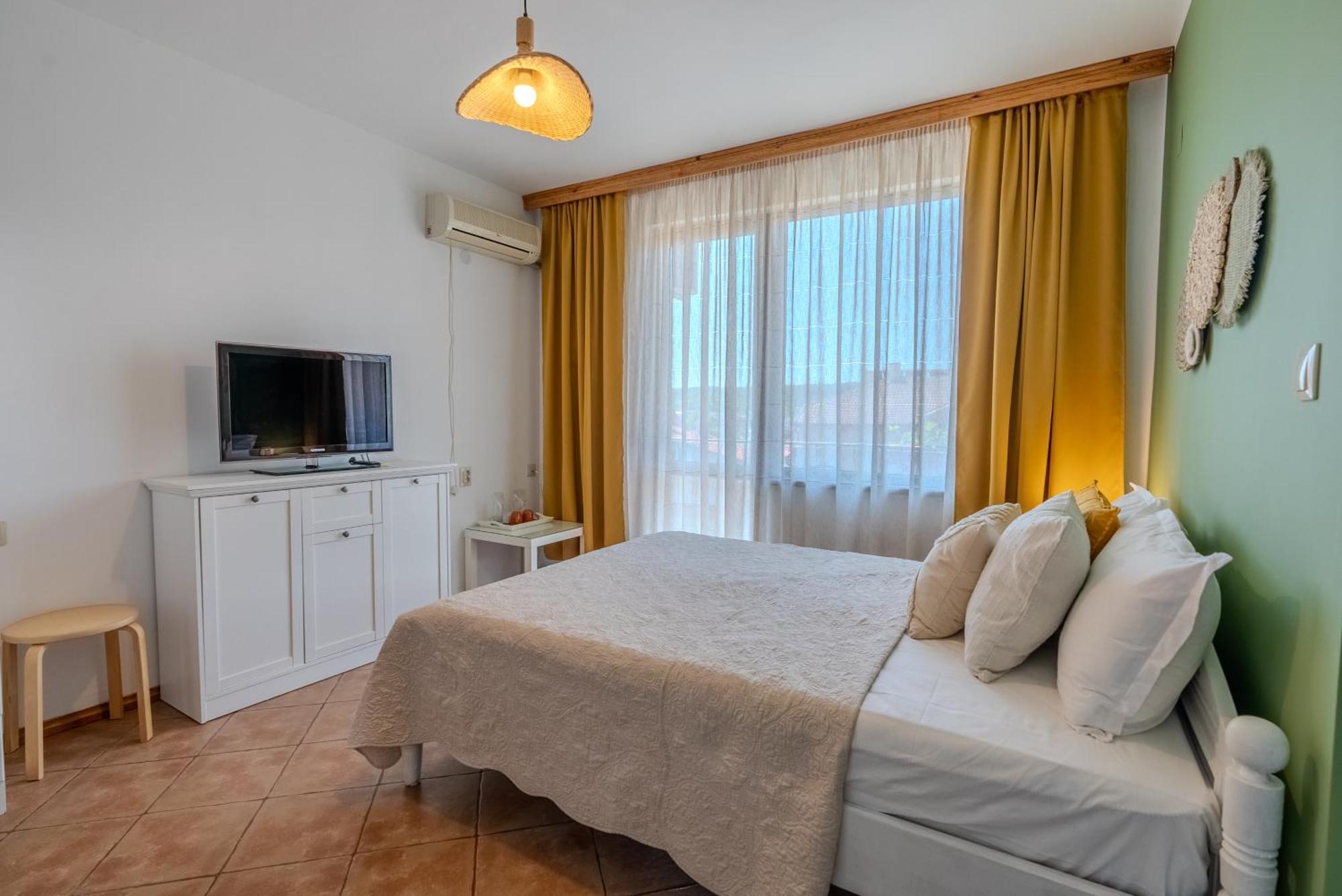 Kalina Guest Rooms Sozopol Eksteriør bilde